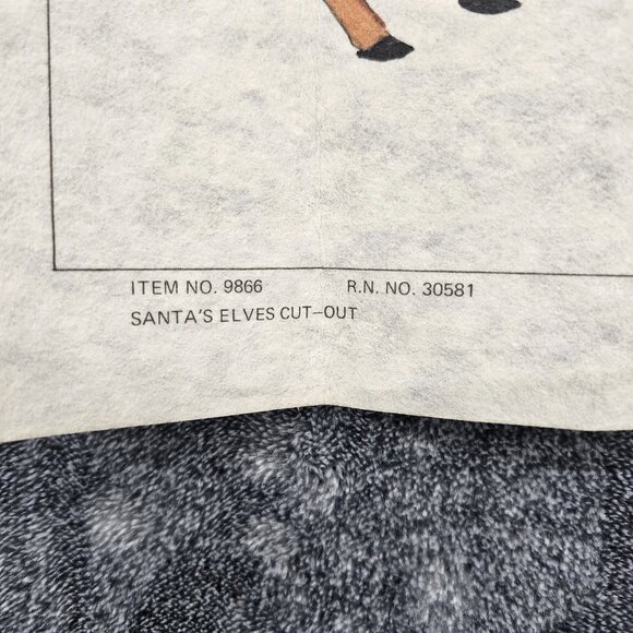 Vintage Santa's Elves Cut out Painted Fabric 16x20 made & Printed USA Christmas - Picture 2 of 10